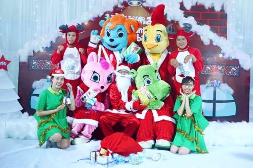 Nhung dieu ky thu cho don ca gia dinh tai tiNiWorld dip Giang sinh hinh anh