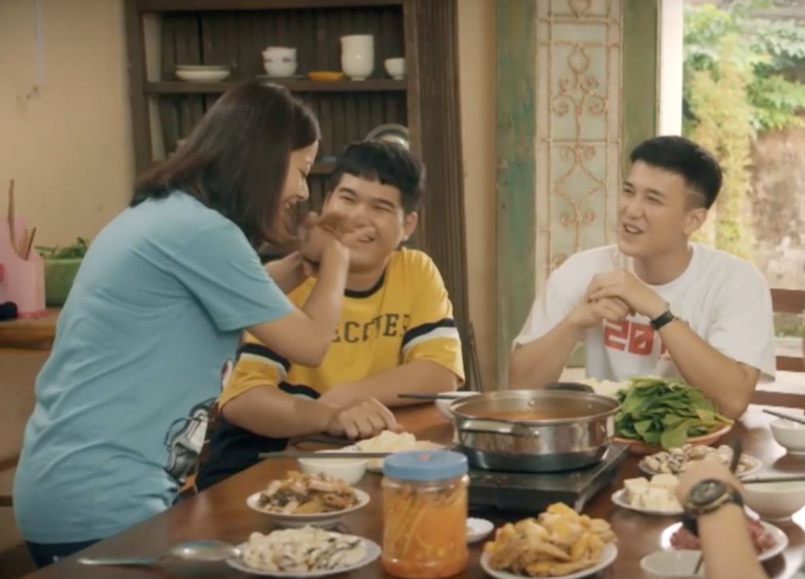 Tuoi tre ruc ro trong 'Chay tron thanh xuan' hinh anh