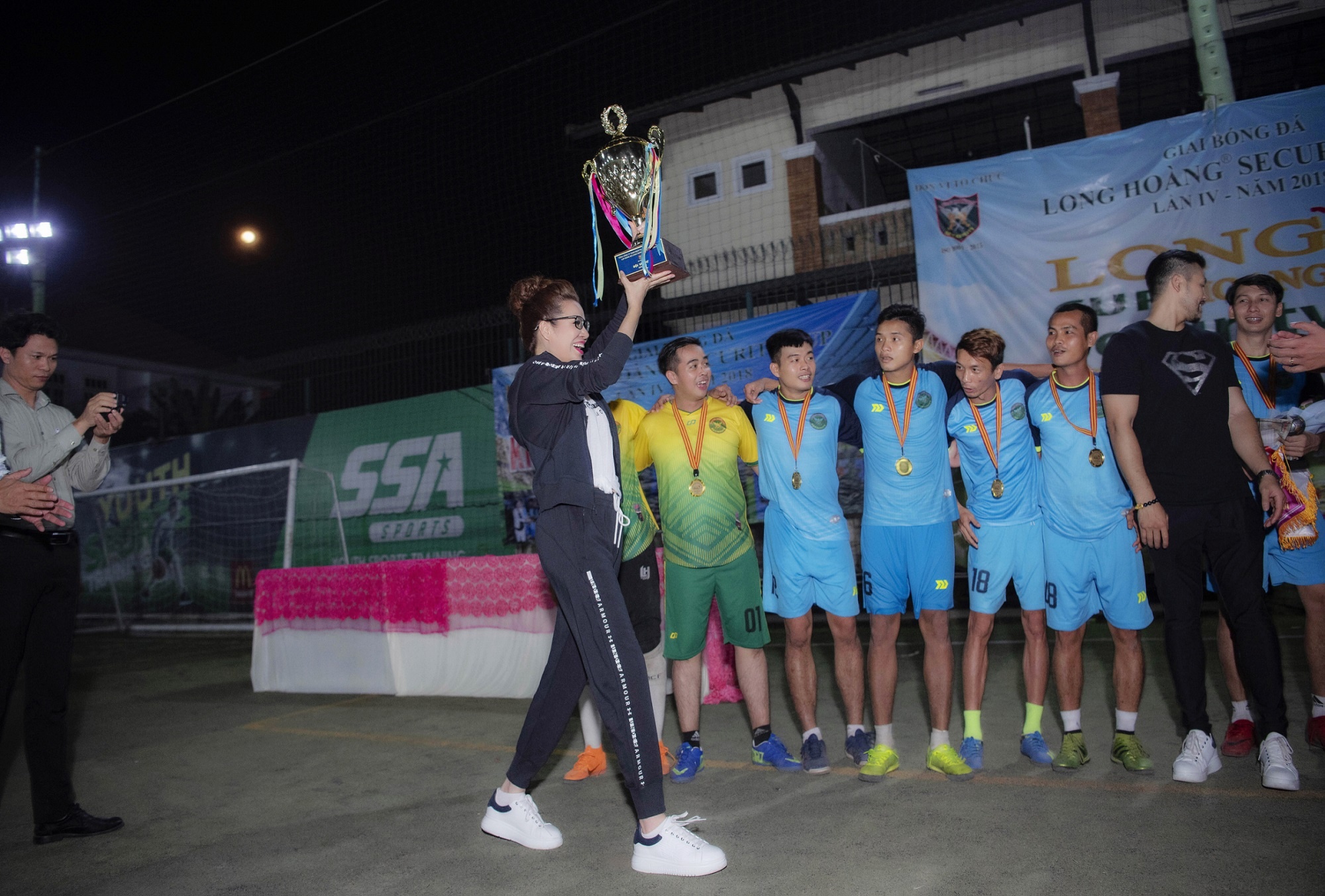 Tập đoàn Long Hoàng ảnh 4 Tap doan Long Hoang anh 4