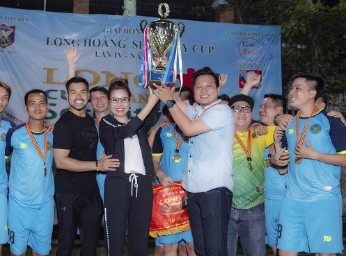 Giai bong da Long Hoang Security Cup 2018 tim duoc nha vo dich hinh anh