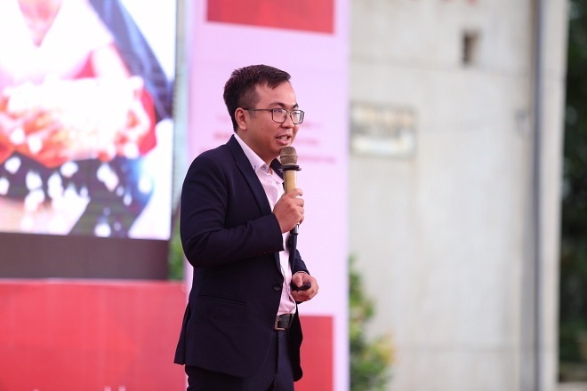 Ung dung Jingo goi von thanh cong nho kha nang quang ba hinh anh