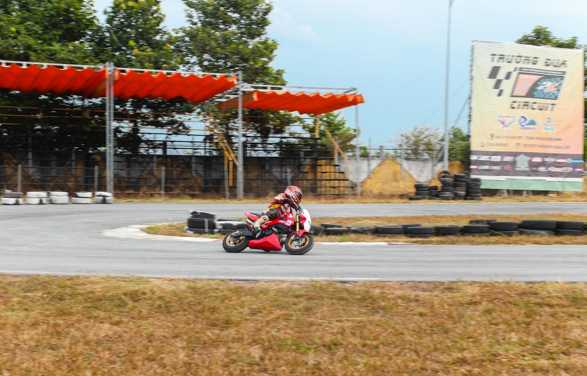 Motul anh 6