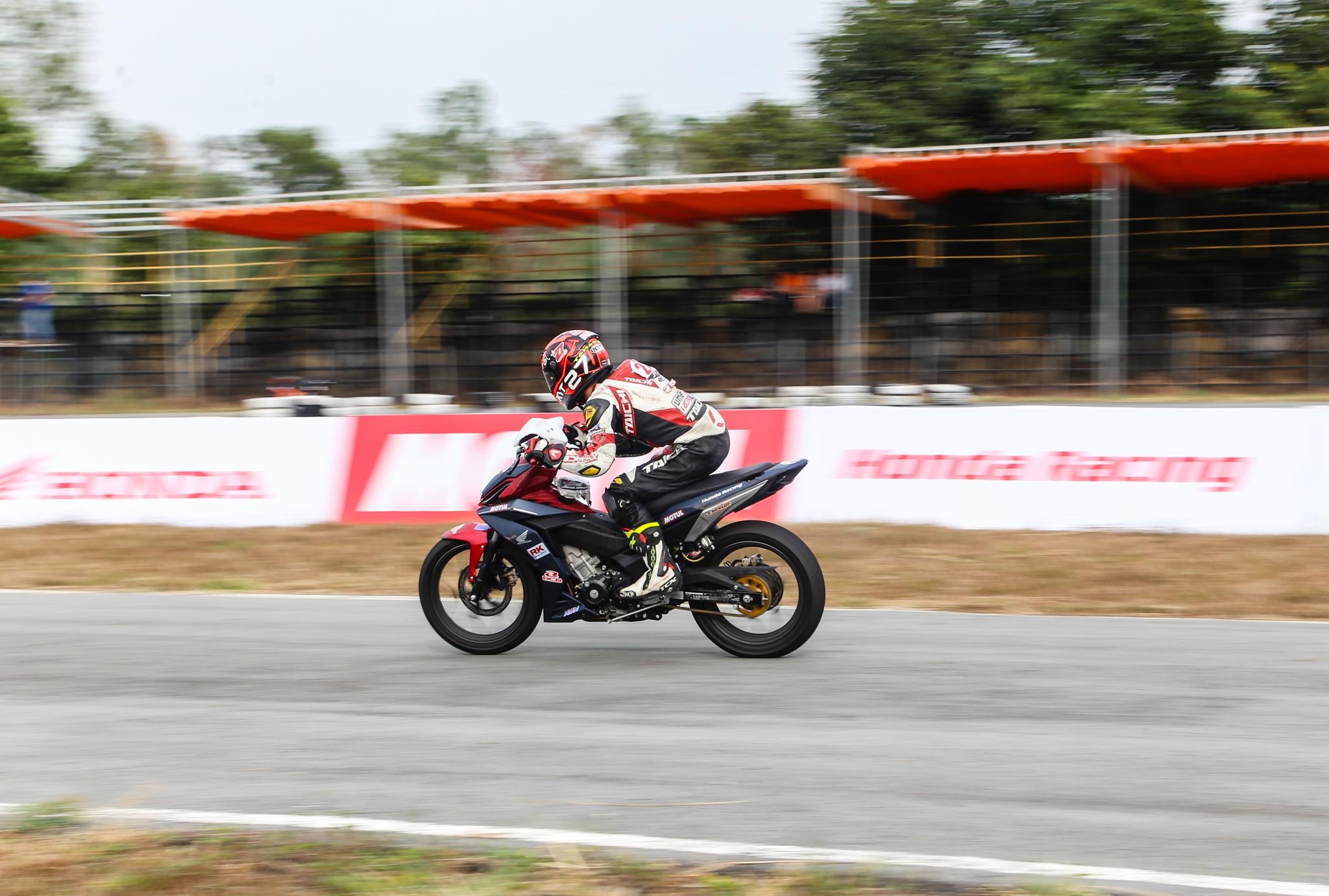 Motul anh 8