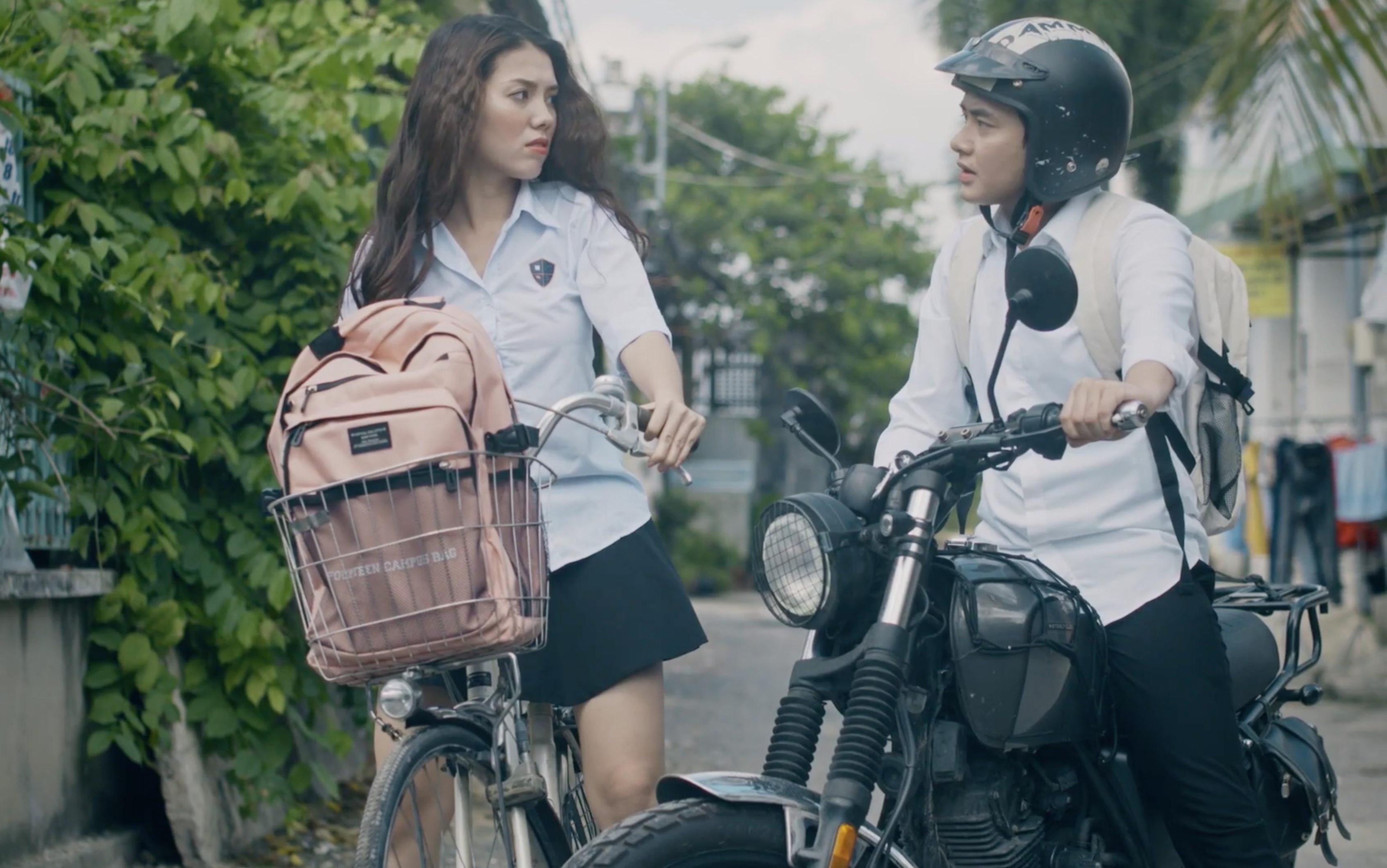 Du Khanh Vu 'bat ca 2 tay' trong series 'Tho san hoc duong' hinh anh