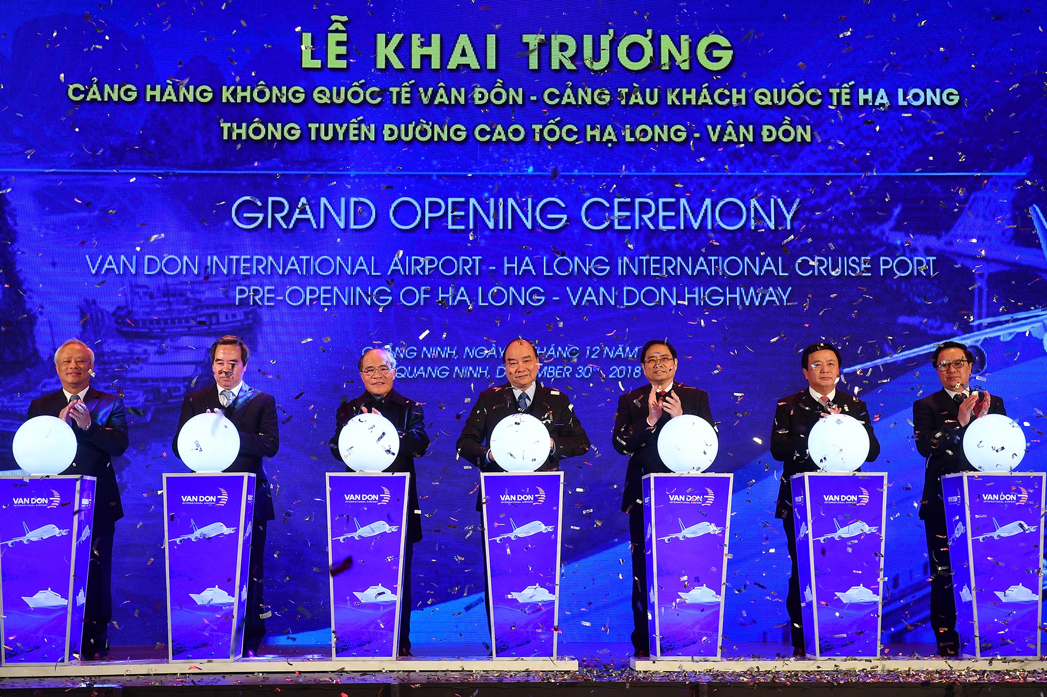 Vân Đồn ảnh 1 Van Don anh 1