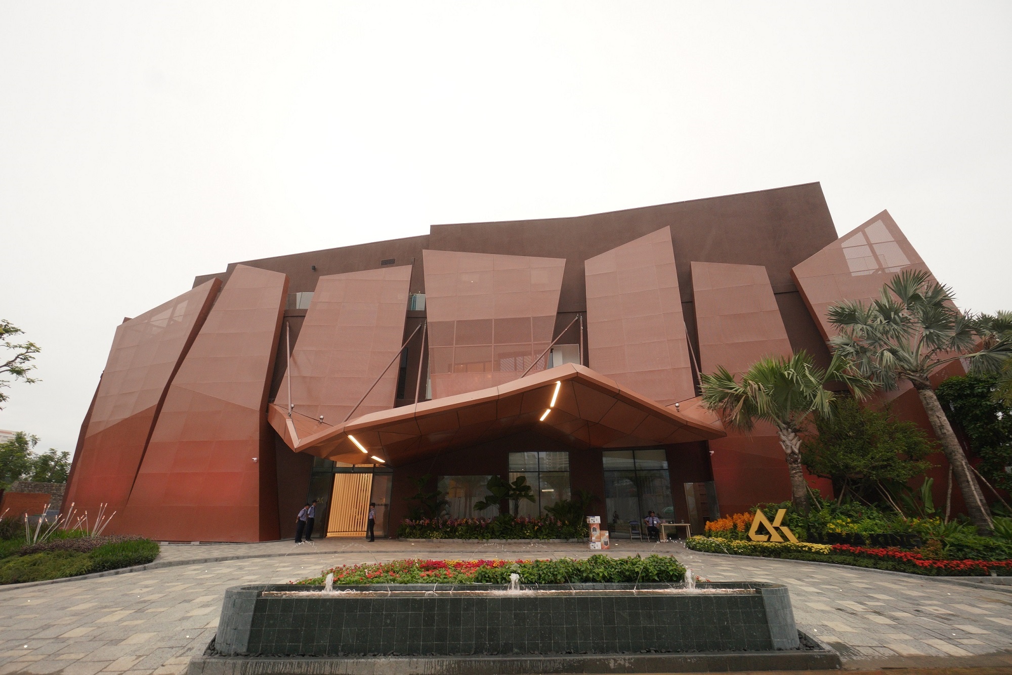 Khong gian nha mau lay cam hung tu hoa sen o Ba Son hinh anh