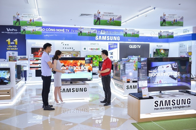 Trung nha, xe khi mua hang dien may tai VinPro hinh anh