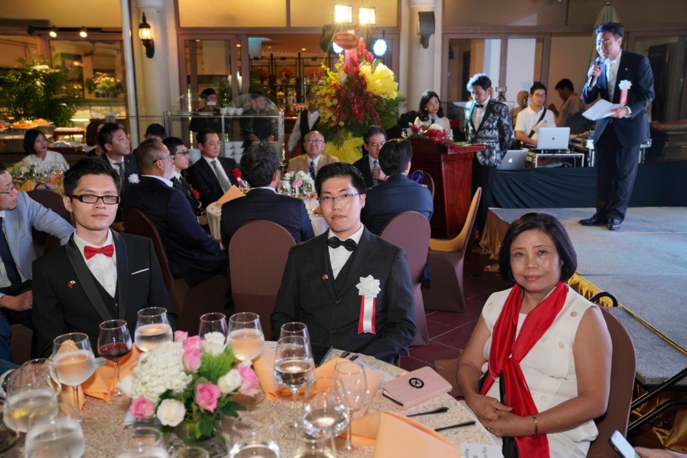 Global Daily Vietnam anh 1