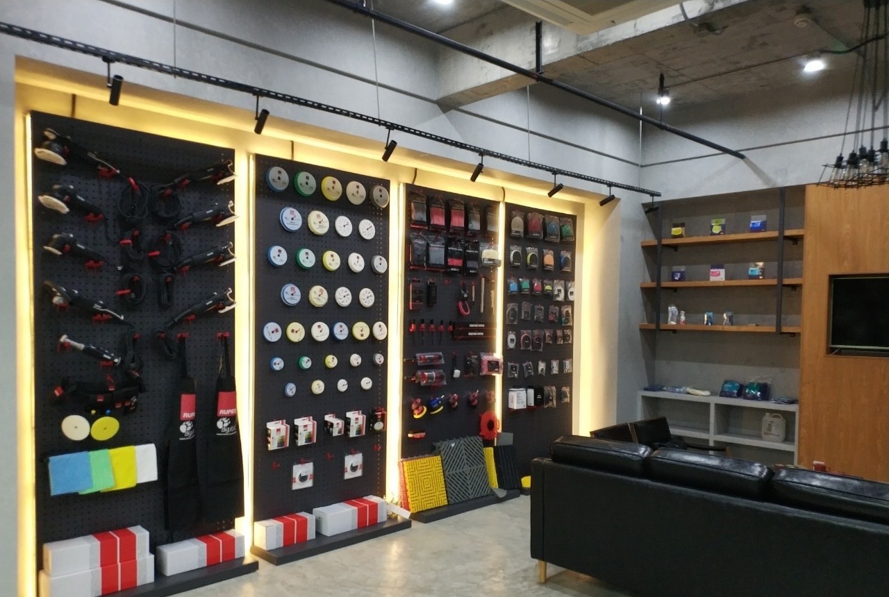 Autobot tro thanh nha phan phoi cua SGCB tai Viet Nam hinh anh