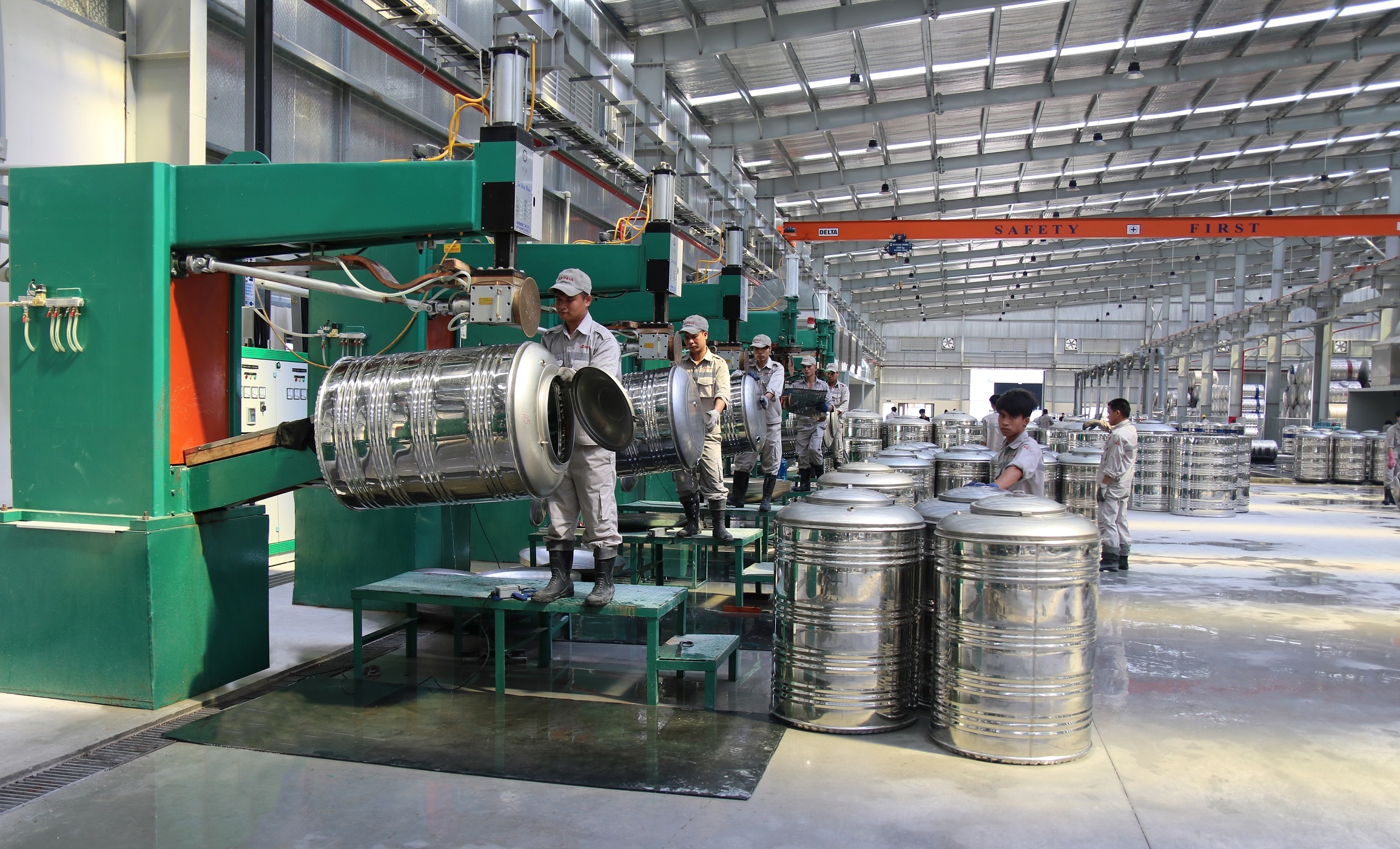 Sơn Hà ảnh 1 Son Ha anh 1