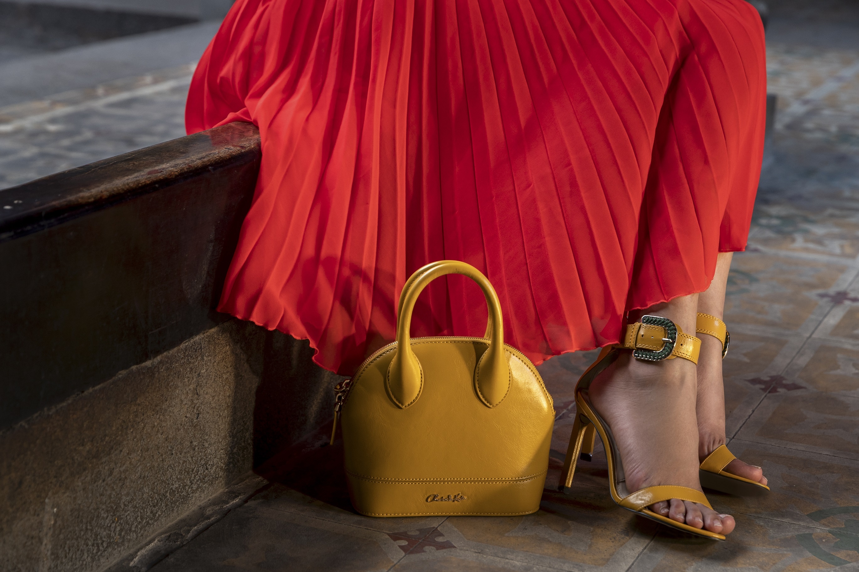 Charles & Keith ảnh 5 Charles & Keith anh 5