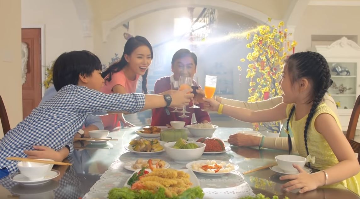 Clip don xuan cua dao dien 'Em chua 18' hut hon 8 trieu view hinh anh