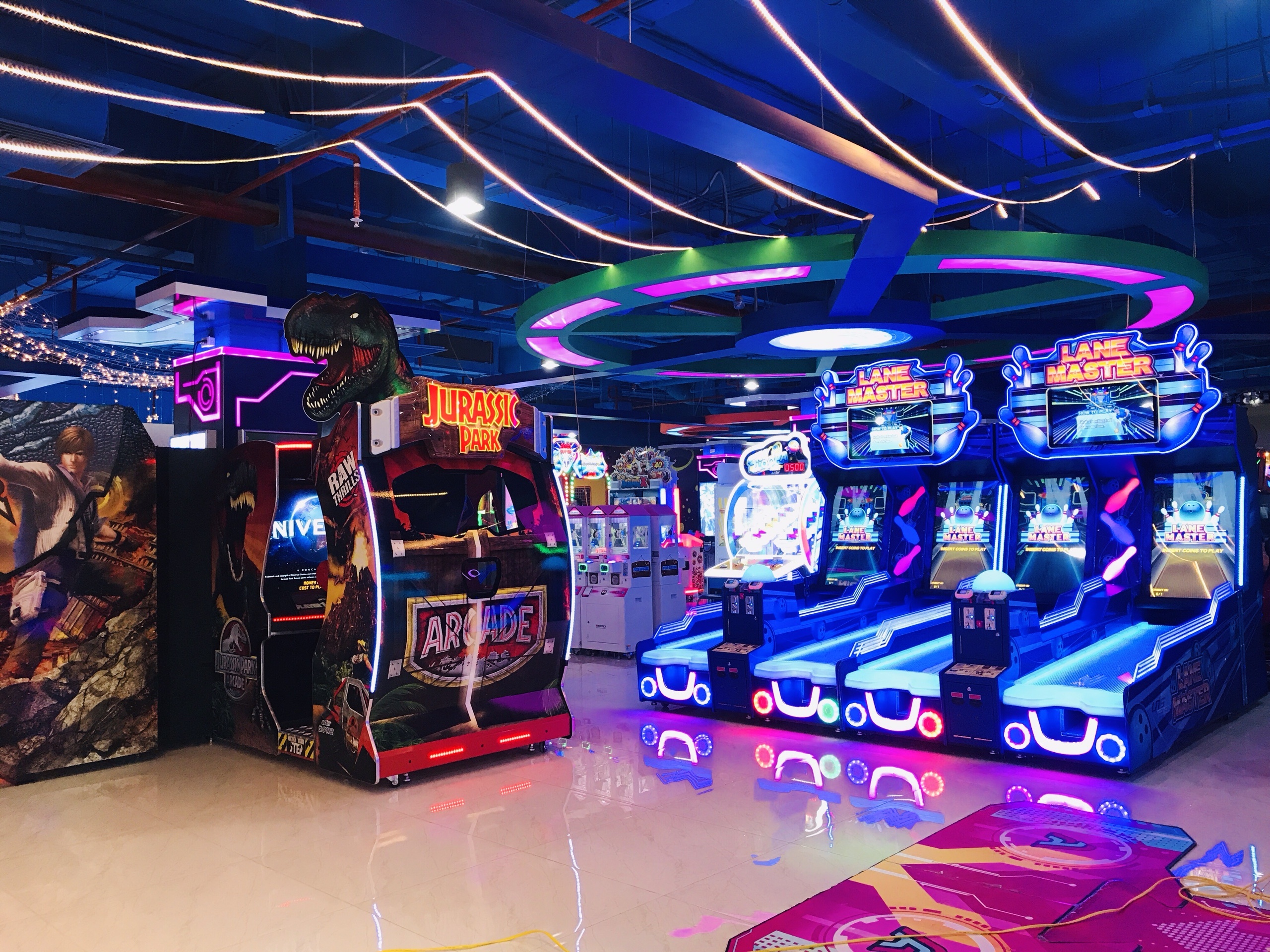 Can canh trung tam game hien dai thu hut gioi tre Ha thanh hinh anh