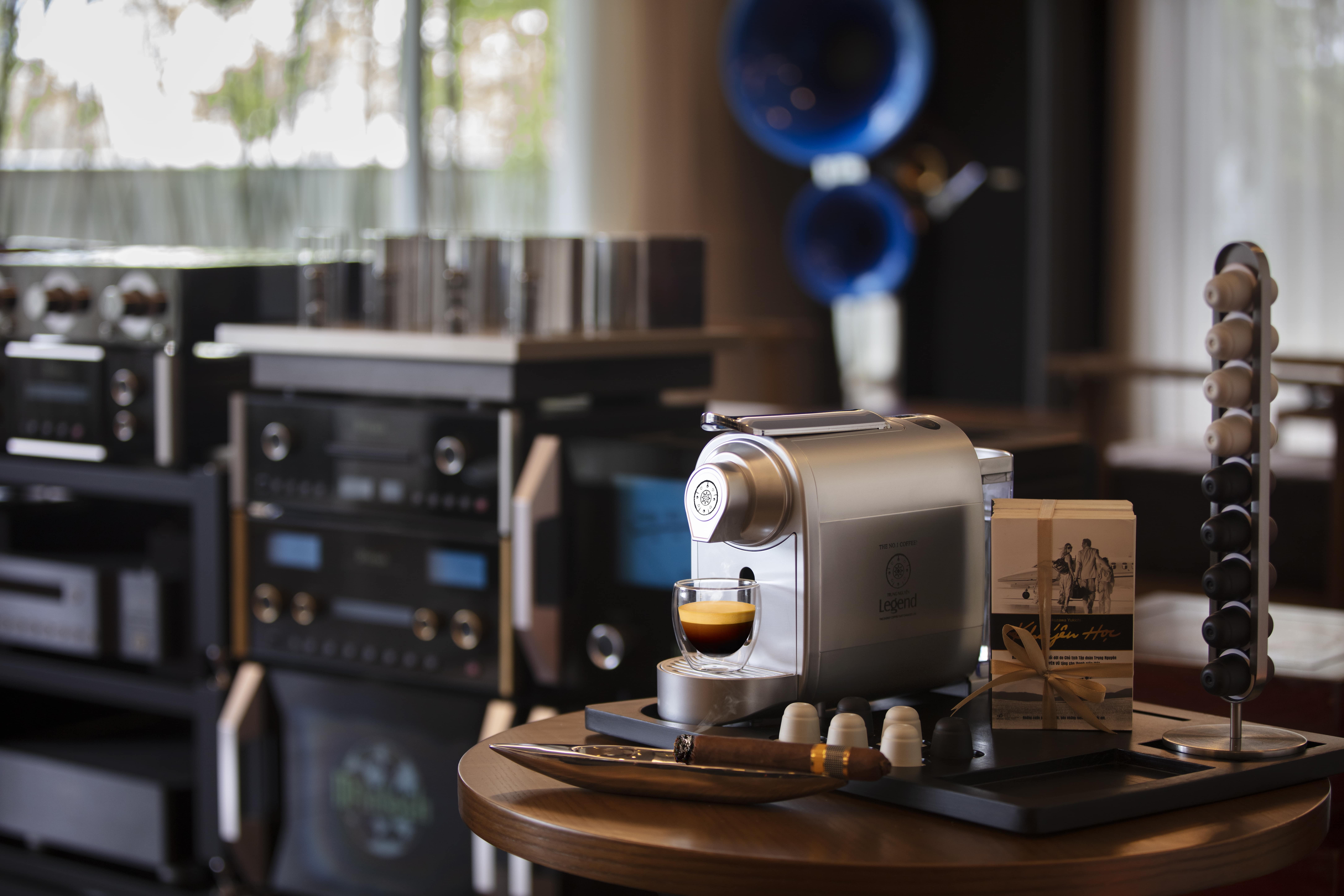 Global Coffee Report: ‘Trung Nguyen Legend la huyen thoai song’ hinh anh