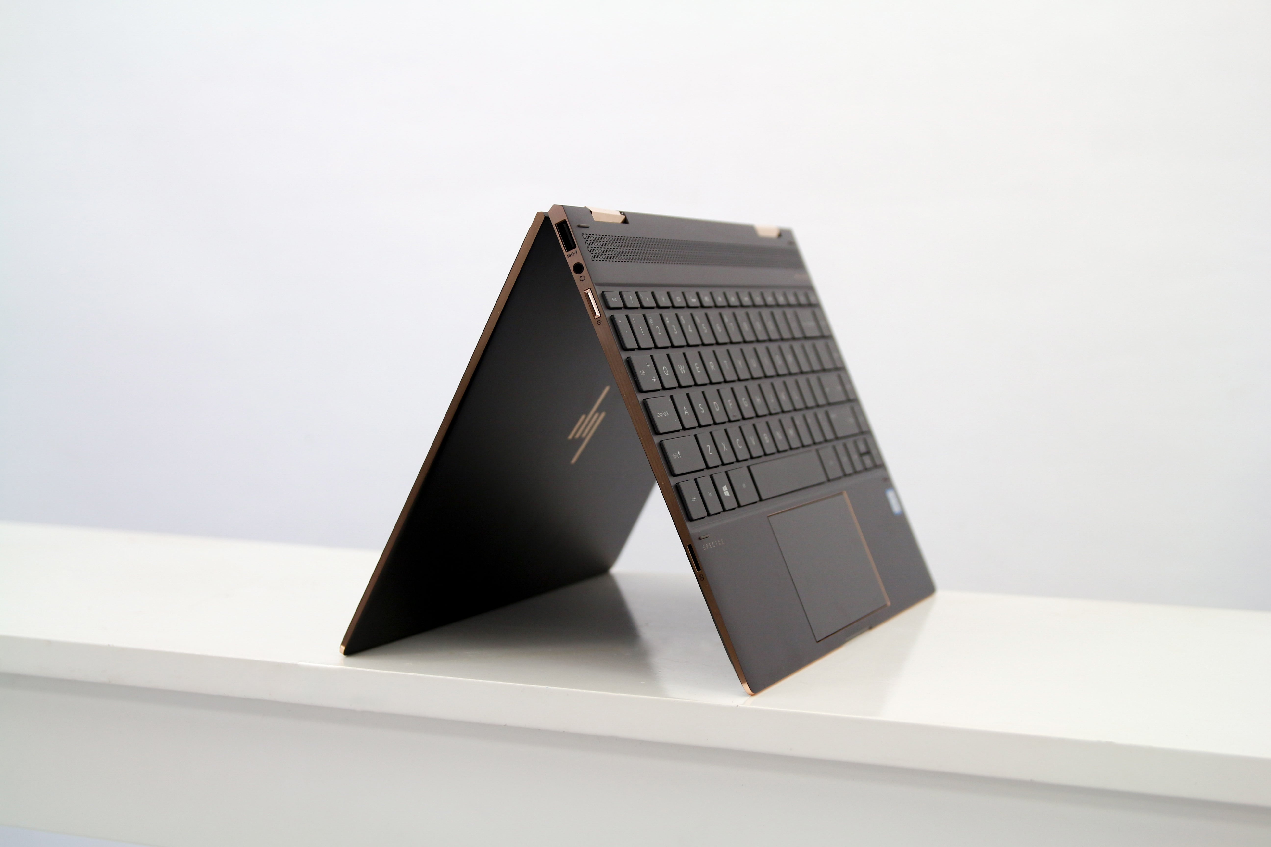 HP Spectre x360 anh 4