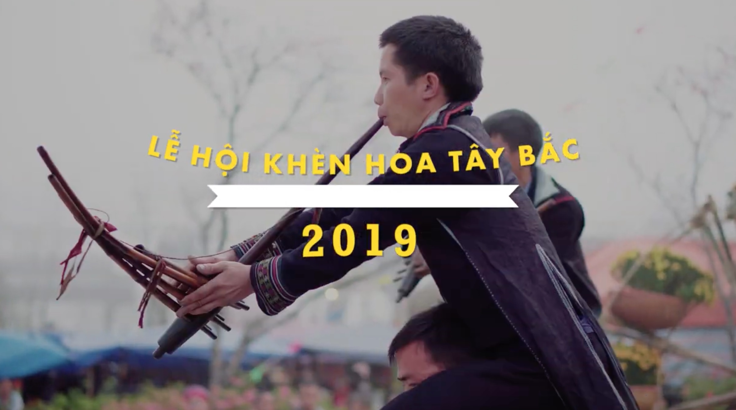 Video - Den Fansipan tray hoi xuan, xem mua khen hinh anh