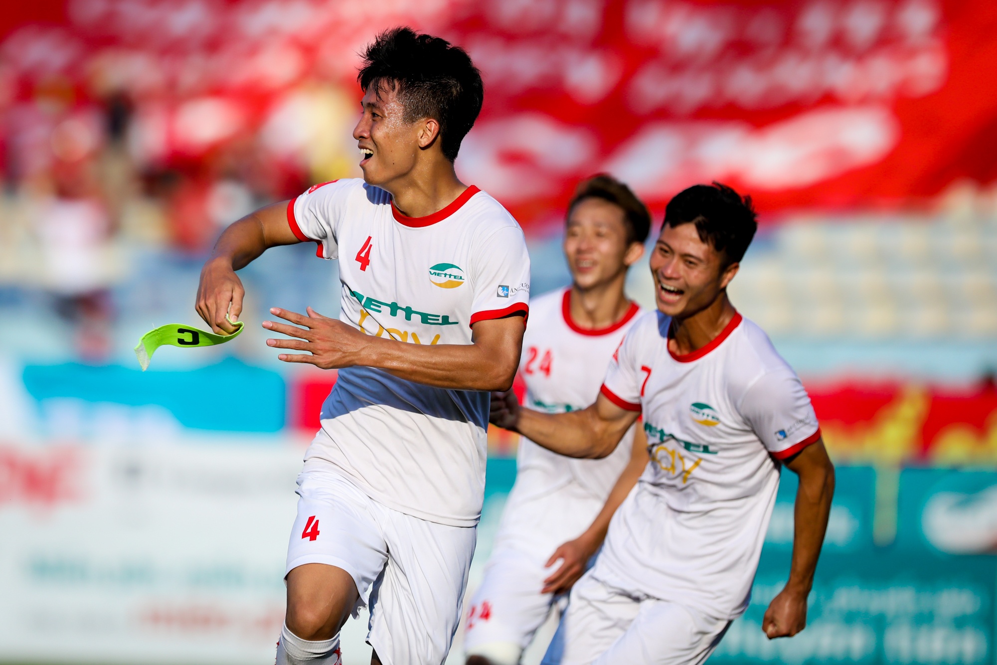 Nhung dieu moi la o mua giai Wake-up 247 V.League 2019 hinh anh