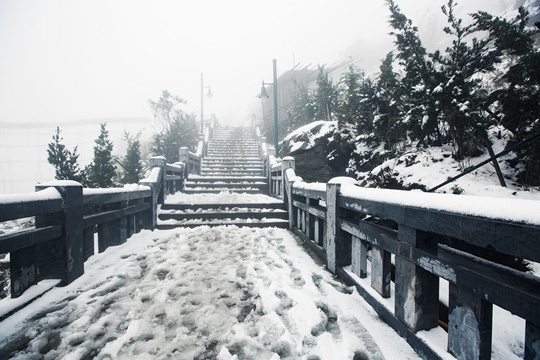 Nhung hien tuong thien nhien doc dao tren dinh Fansipan hinh anh