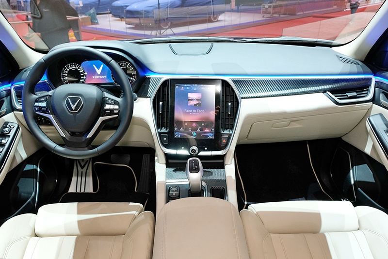 VinFast trình làng SUV Lux động cơ V8,  Geneva Moto ảnh 6 VinFast trinh lang SUV Lux dong co V8,  Geneva Moto anh 6