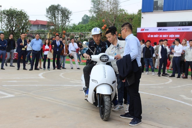 DKBike, xe máy điện MBI ảnh 5 DKBike, xe may dien MBI anh 5