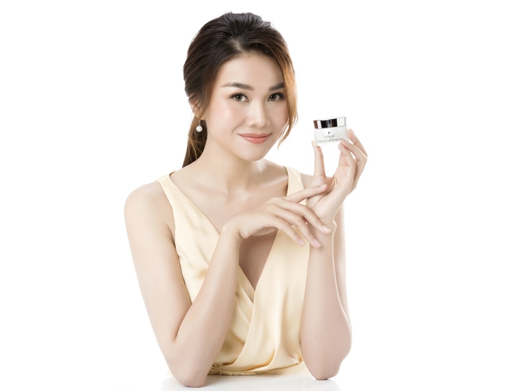 mỹ phẩm Sakura ảnh 1 my pham Sakura anh 1