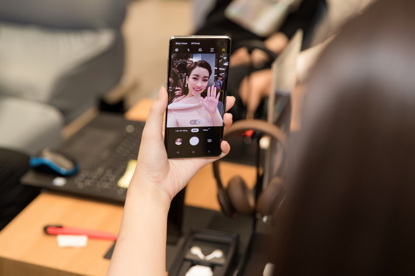 Samsung Galaxy S10 anh 5