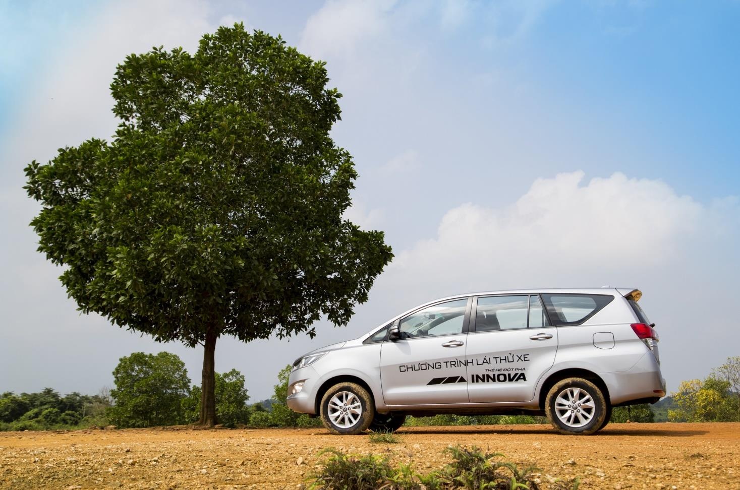 Toyota,  Vios,  Innova anh 4