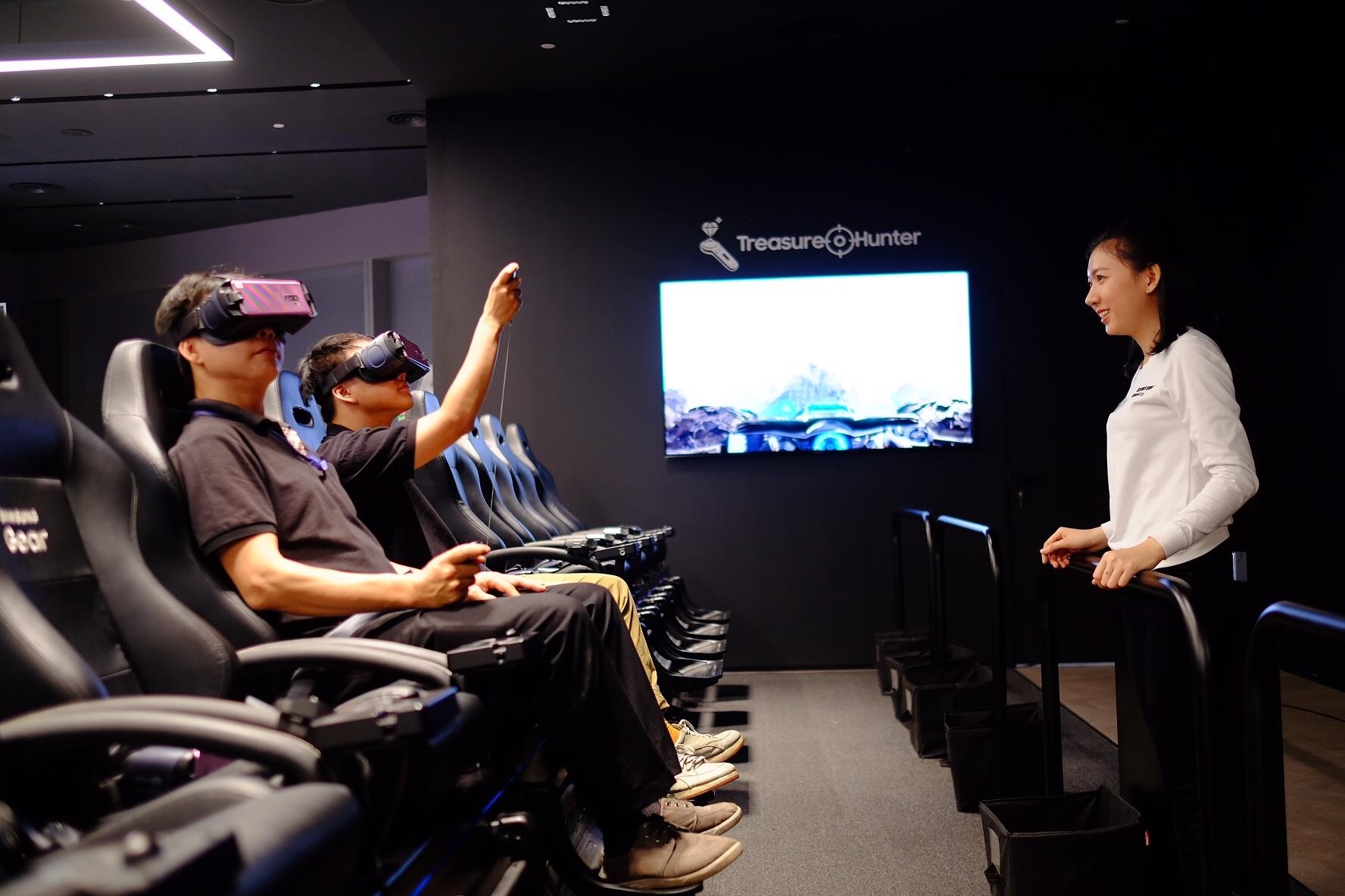 Samsung Showcase anh 13