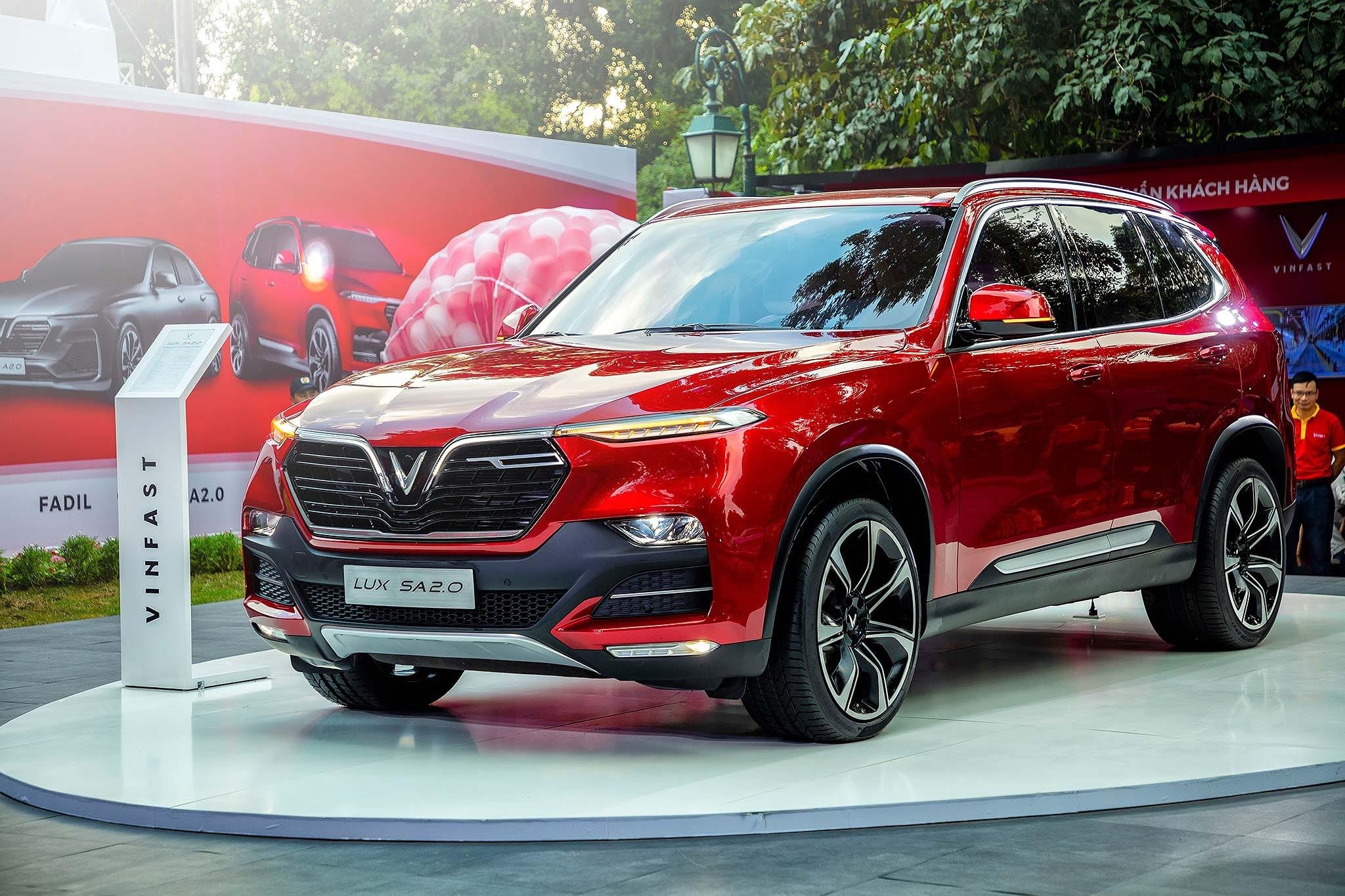 Dai ly Chevrolet chinh thuc nhan dat coc xe oto VinFast hinh anh