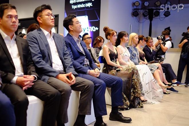 Samsung Showcase anh 8