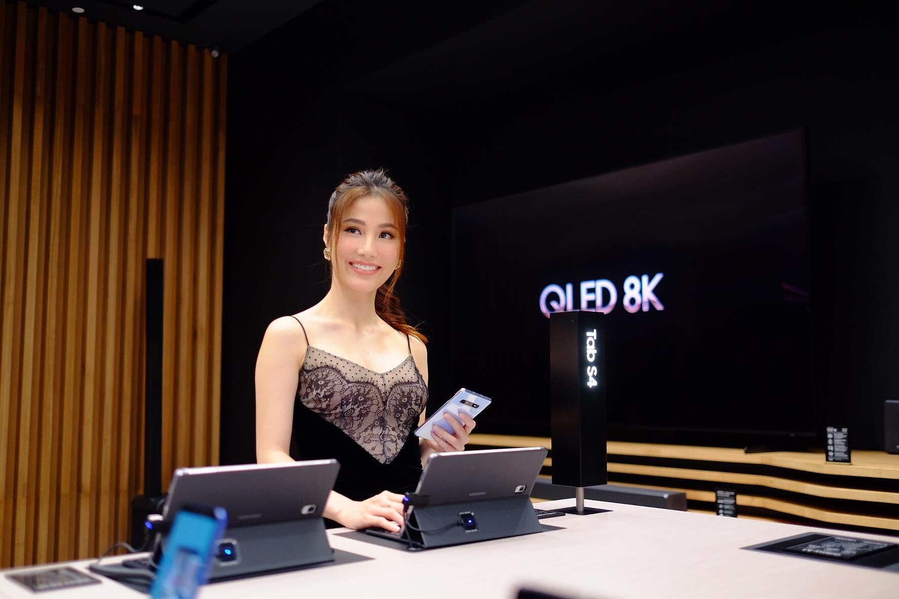 Samsung Showcase anh 4