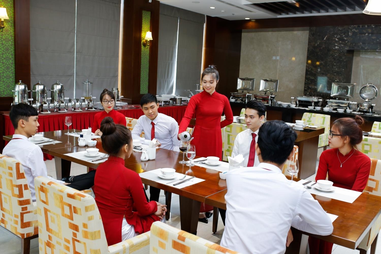 Đại học Nguyễn Tất Thành ảnh 2 Dai hoc Nguyen Tat Thanh anh 2