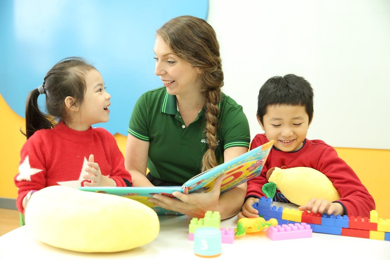 3 cach hoc tieng Anh vua hieu qua, vua vui cho tre mau giao hinh anh
