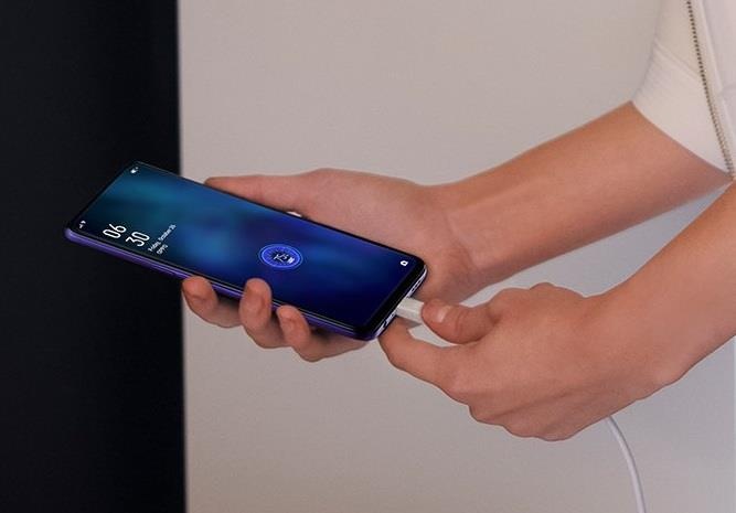 Sac nhanh VOOC 3.0 - nang cap dang chu y cua Oppo F11 Pro sap ra mat hinh anh