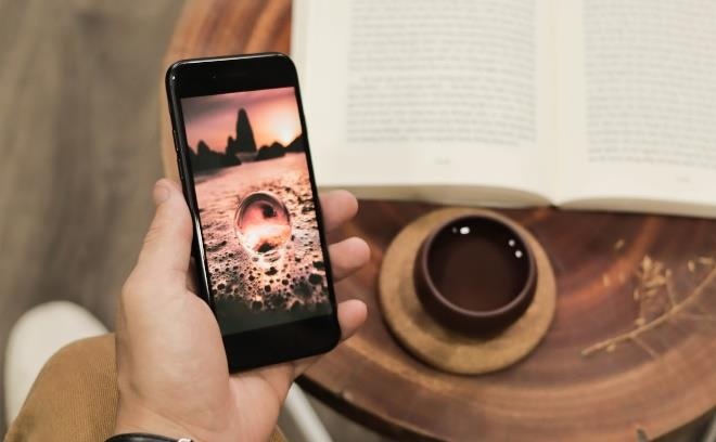 iPhone 7 32 GB ban lock giam con 5,1 trieu dong tai Di Dong Viet hinh anh