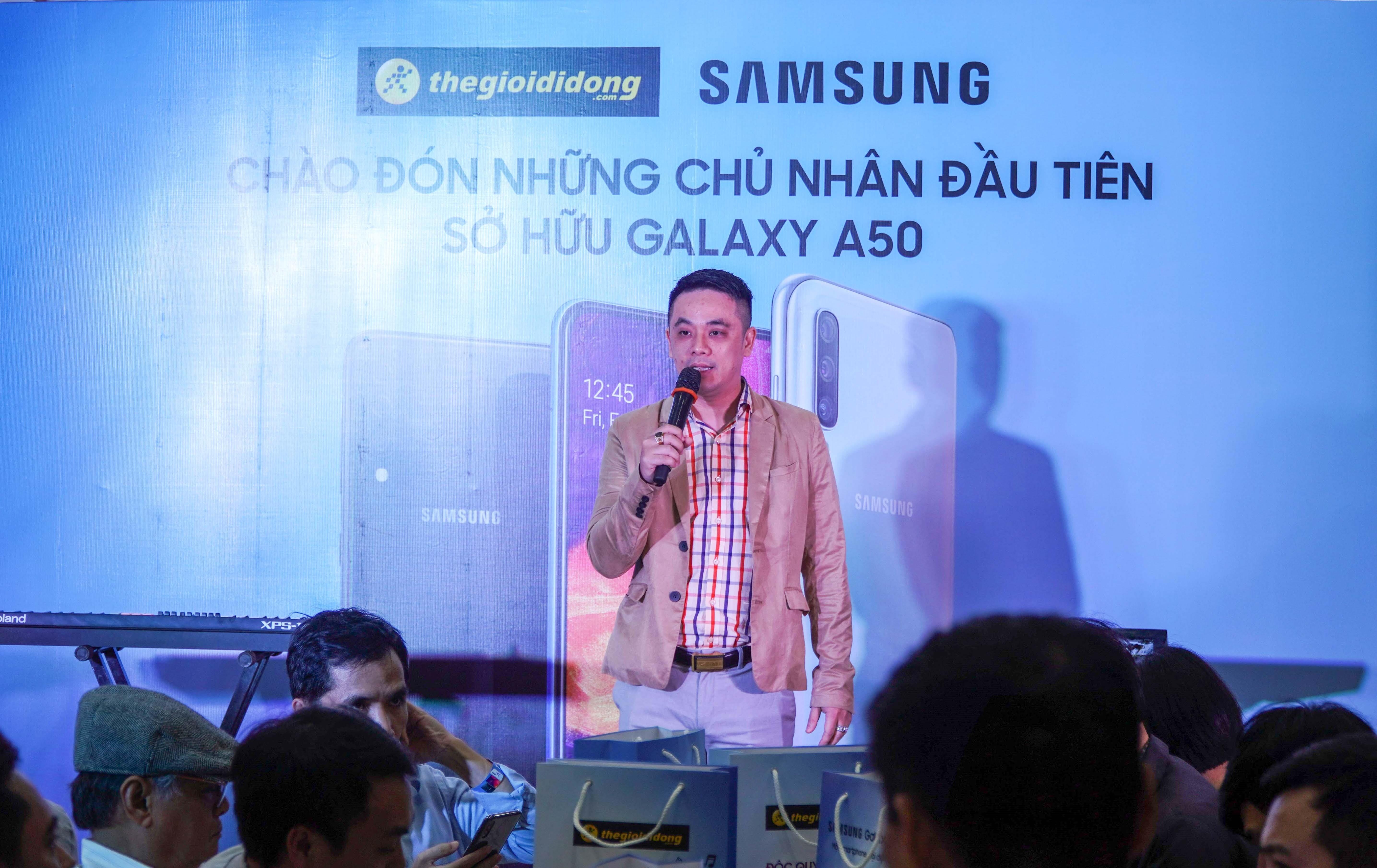 Samsung A50 anh 2