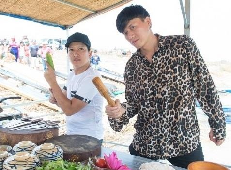 Truong Giang ru Quach Ngoc Tuyen vao bep nau ca lang hinh anh