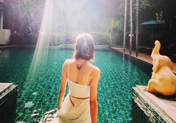 Di Thai dung bo qua nhung khach san nam giua thien nhien tuyet dep hinh anh