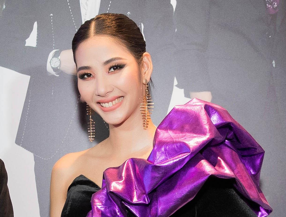 Hoang Thuy: 'Toi tiet kiem thoi gian den studio nho chup bang F11 Pro' hinh anh