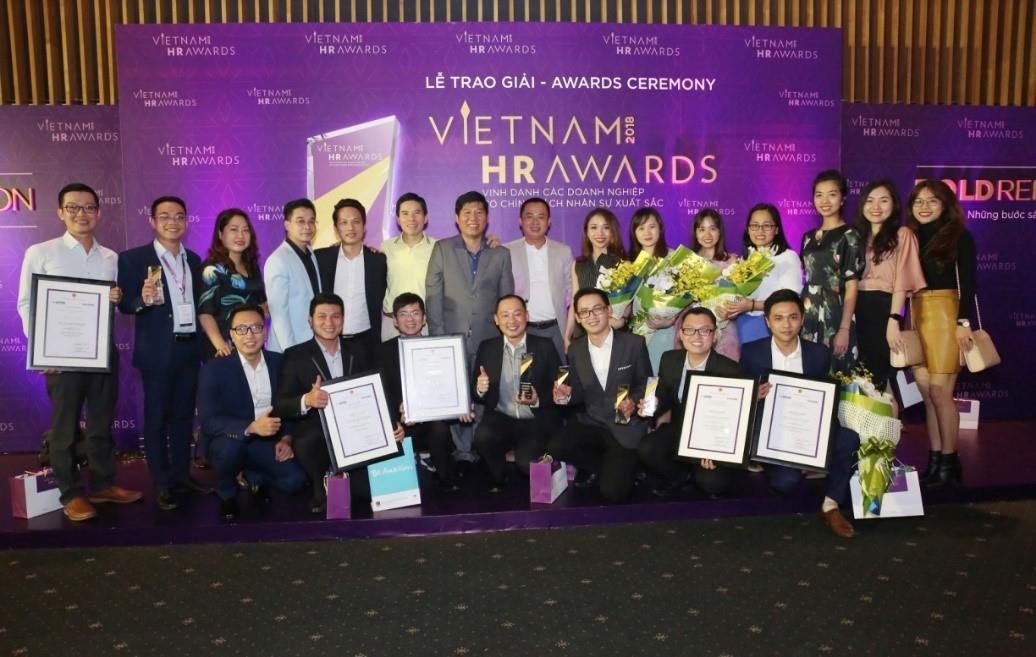 The Gioi Di Dong anh 1