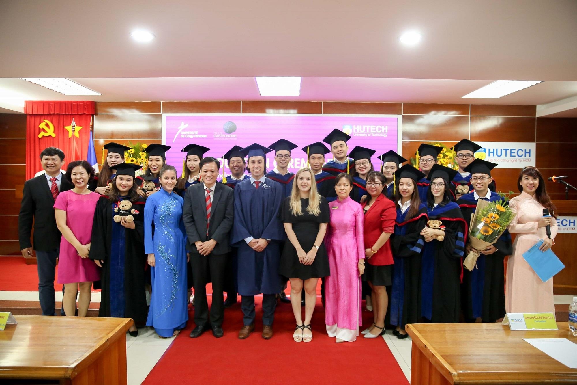 Đại học Hutech ảnh 3 Dai hoc Hutech anh 3