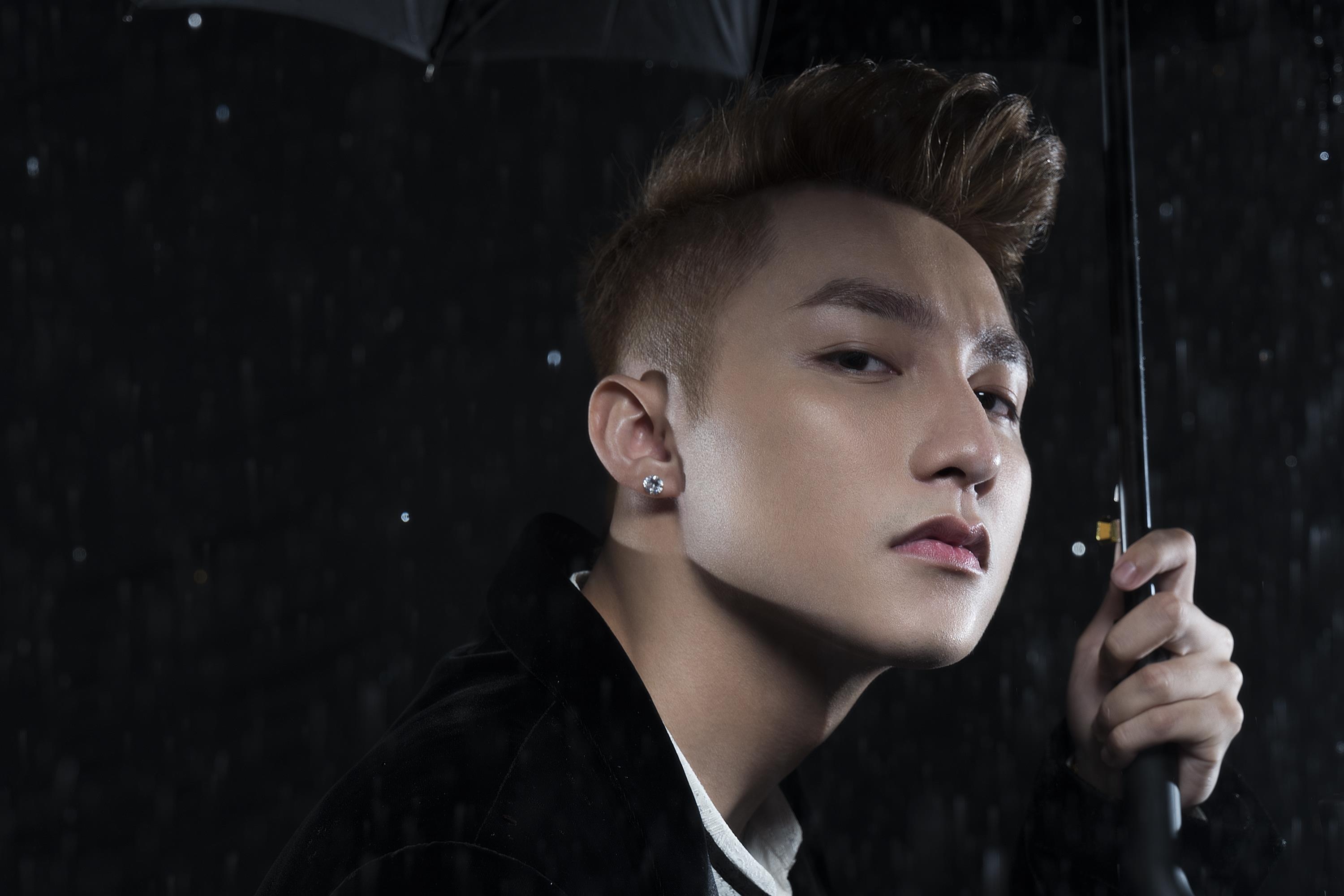 Son Tung M-TP: 'Hon nhien giup toi vuot qua cai bong cua chinh minh' hinh anh