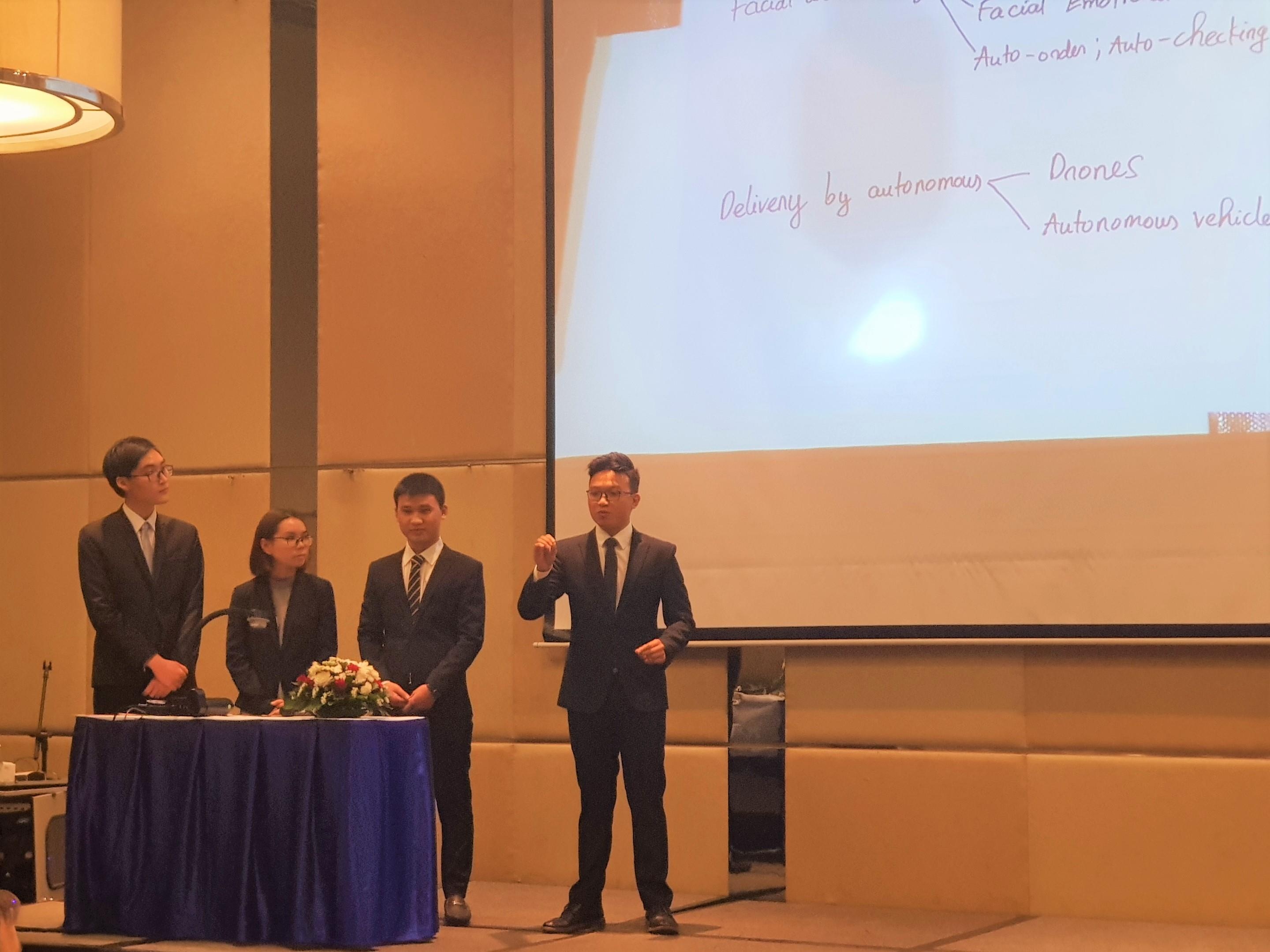 HSBC ảnh 2 HSBC anh 2