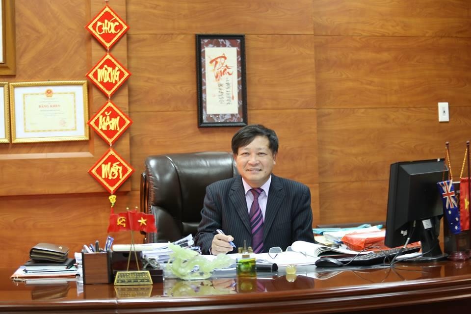 DH Dai Nam thay doi logo, phat dong cuoc thi sang tac slogan hinh anh