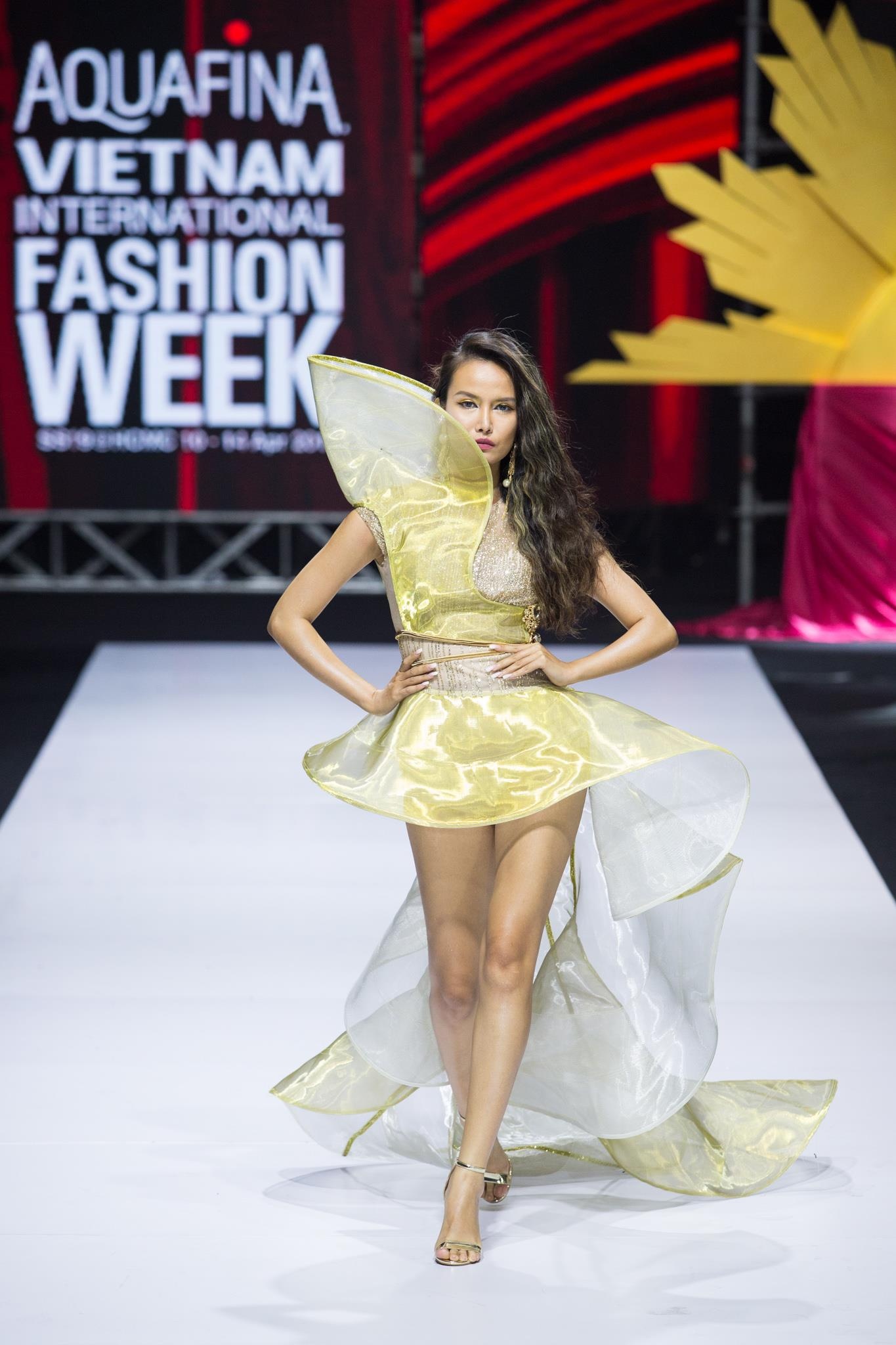 Auqafina VIFW 2019 anh 8