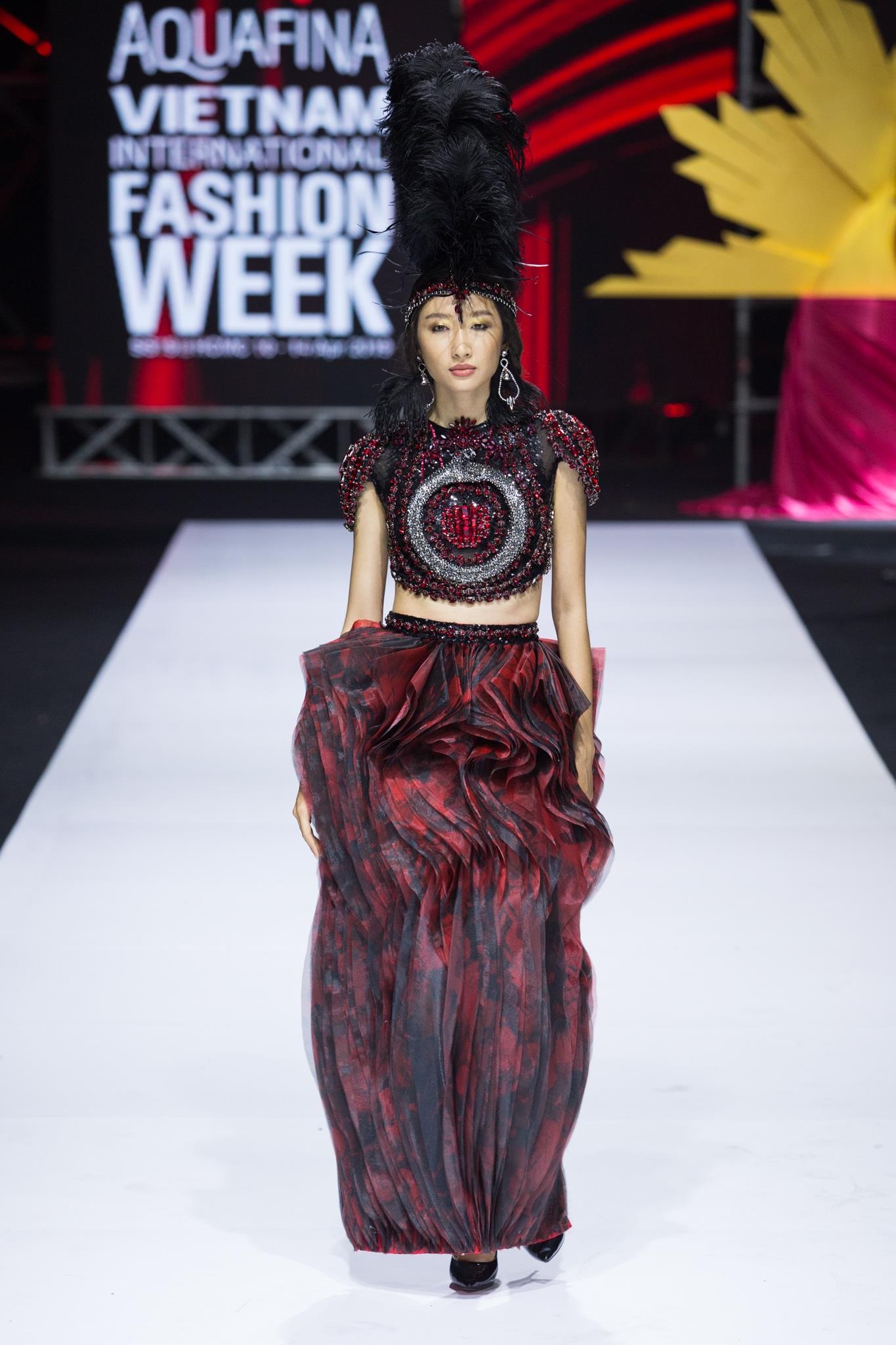 Auqafina VIFW 2019 anh 7