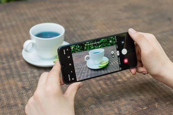 Bi quyet phat huy kha nang chup anh cua 3 camera sau tren Galaxy A50 hinh anh