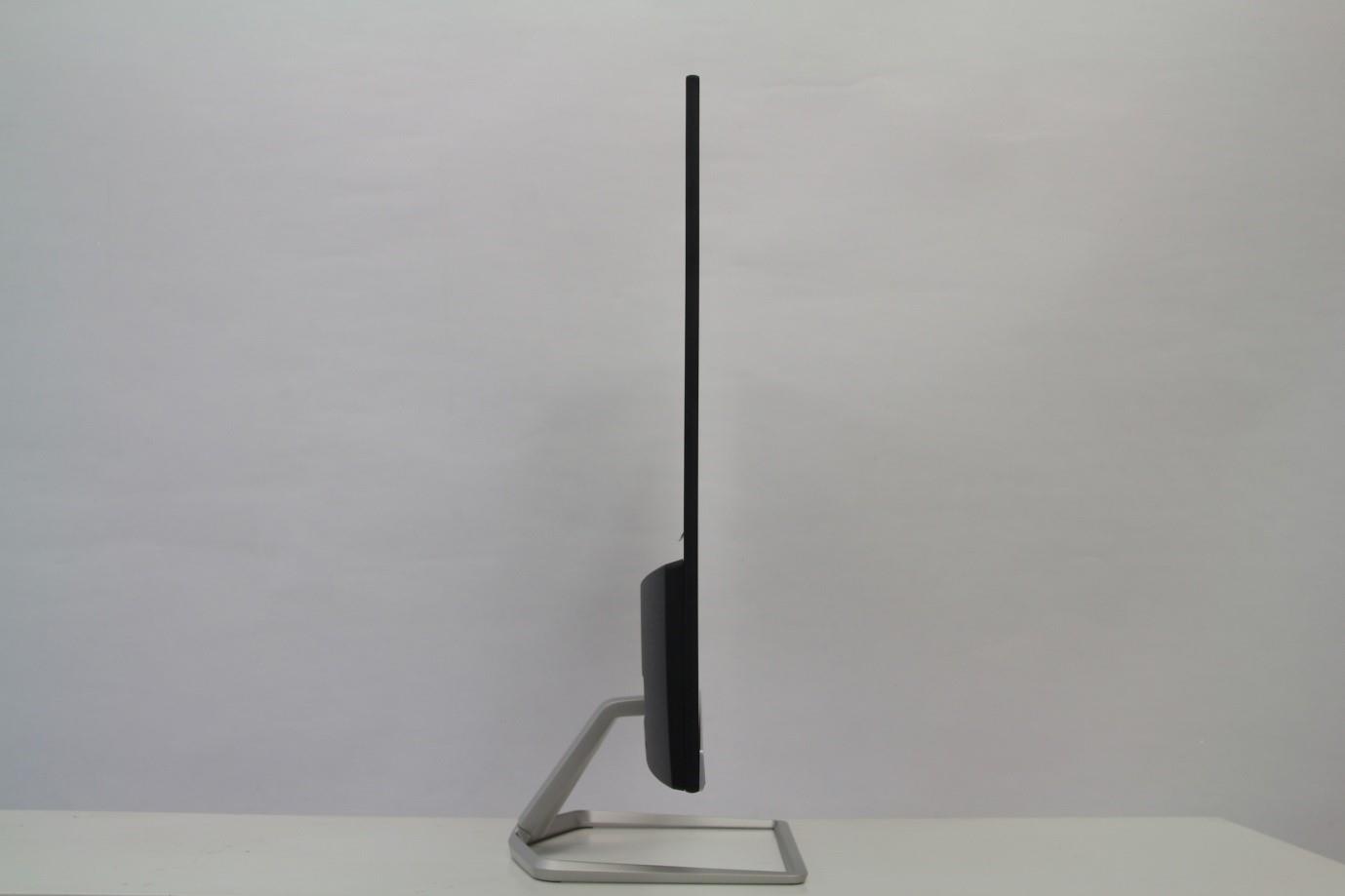 Bo ba man hinh mong nhat cua HP, gia tu 3,59 trieu dong hinh anh