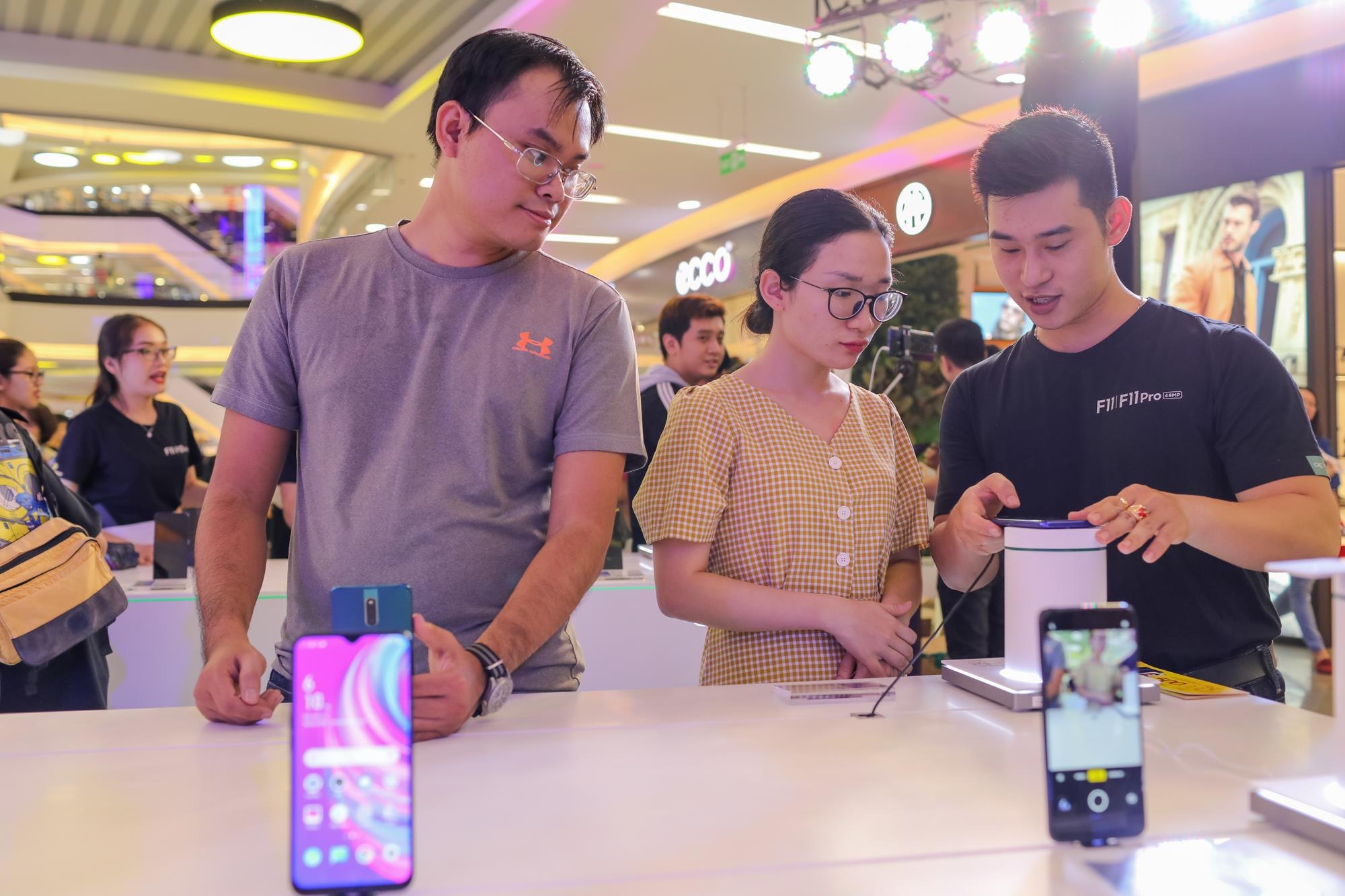 The Gioi Di Dong anh 1