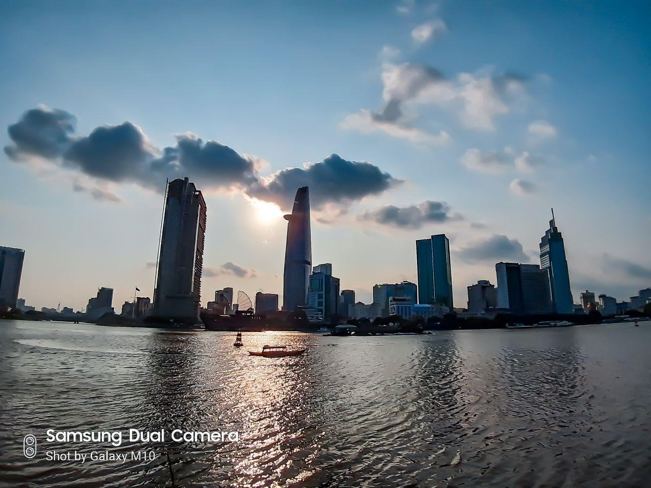 Samsung M10 ảnh 3 Samsung M10 anh 3